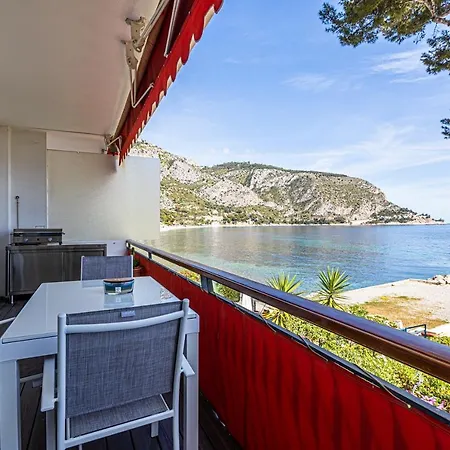 Bord De * Eze